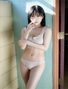 美少年被群x耽美纯肉-美女脱得只剩皮肤和胸